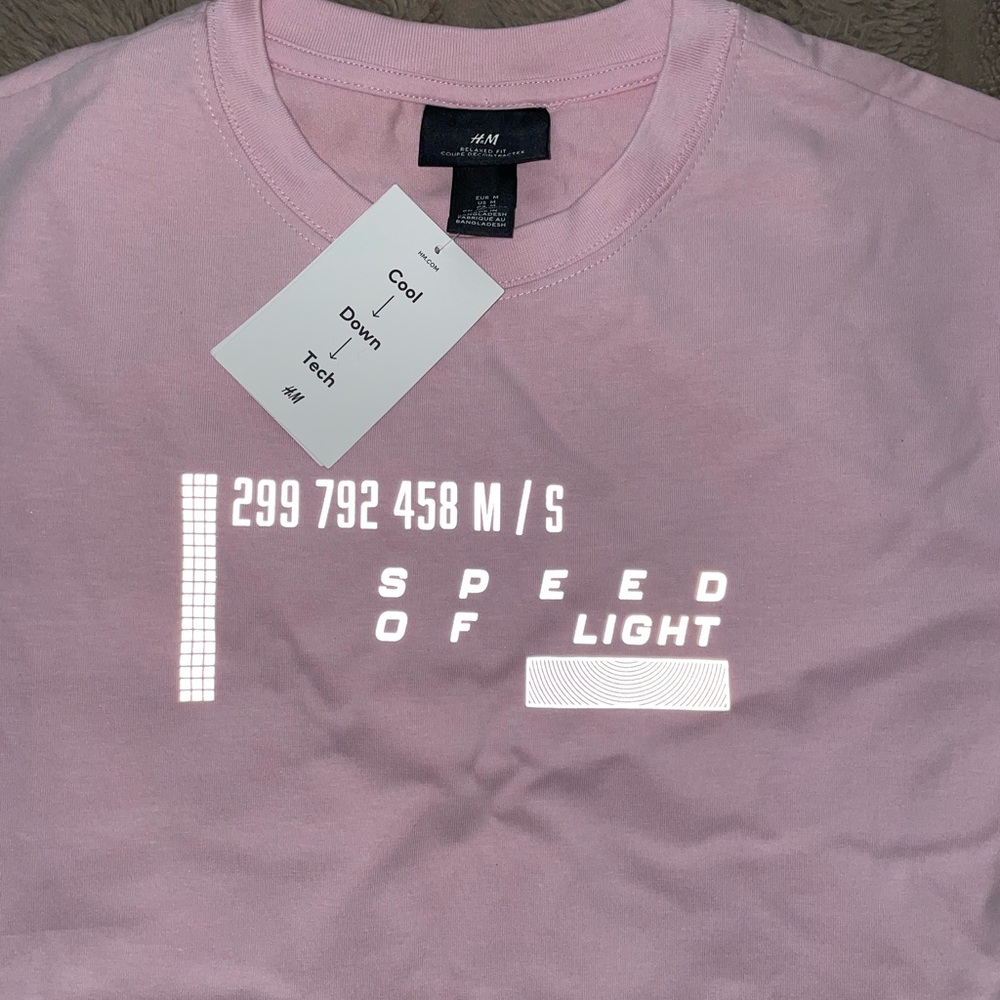 H&M Tee - Picture 3 of 6